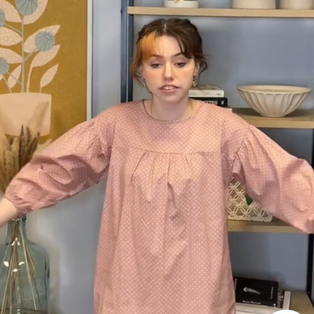 5/$25 NWT🌾Blush Bubble Sleeve Polka Dot Blouse Top - Picture 5 of 5
